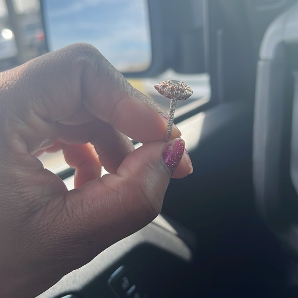 Rose gold tear drop halo diamond engagement ring (natural diamomd) size 6 - Picture 9 of 9